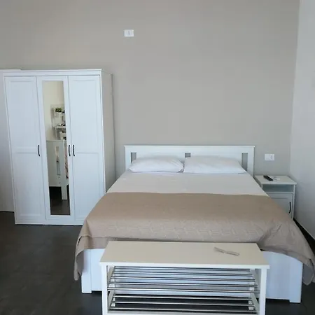 In Agnese Apartment Aci Trezza