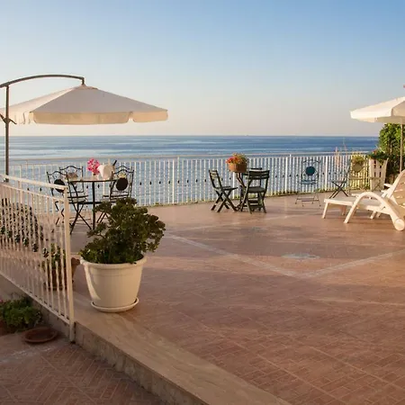 In Agnese Apartment Aci Trezza